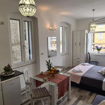 Old Square View * Split