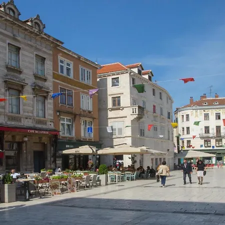 Old Square View * 스플리트